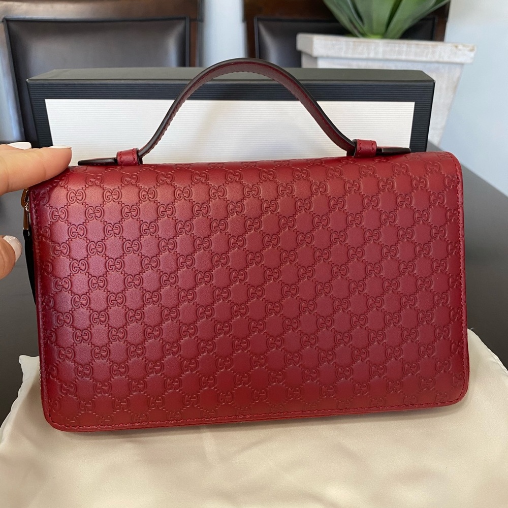 SOLD Gucci travel wallet case - Picture 2 of 8